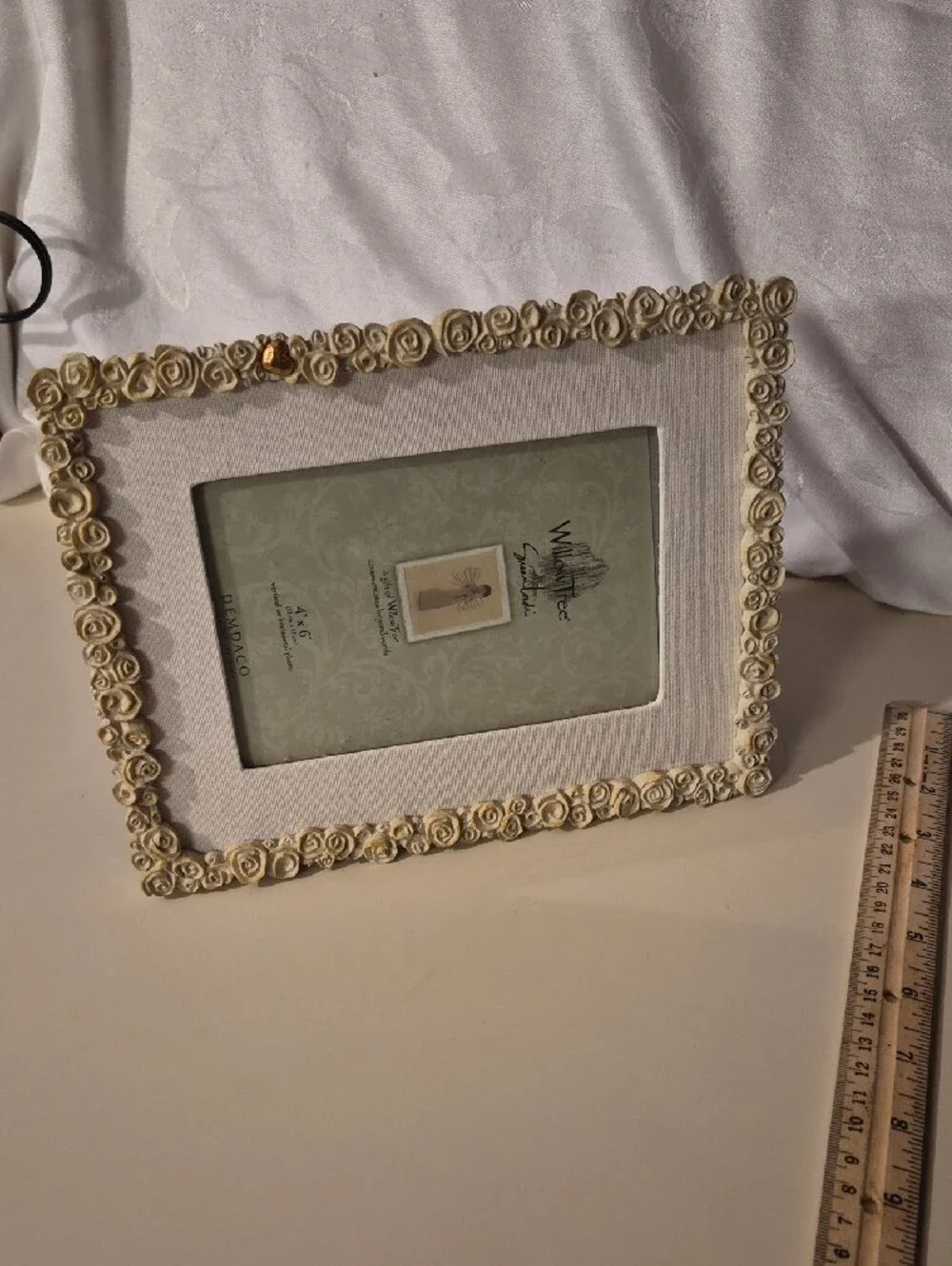 Demdaco Ivory Rose Border Fabric Photo Frame For 4 X 6 Picture